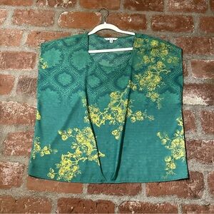 Cabi Style 597 "Green with Envy" medallion yellow floral cap sleeve blouse flowy